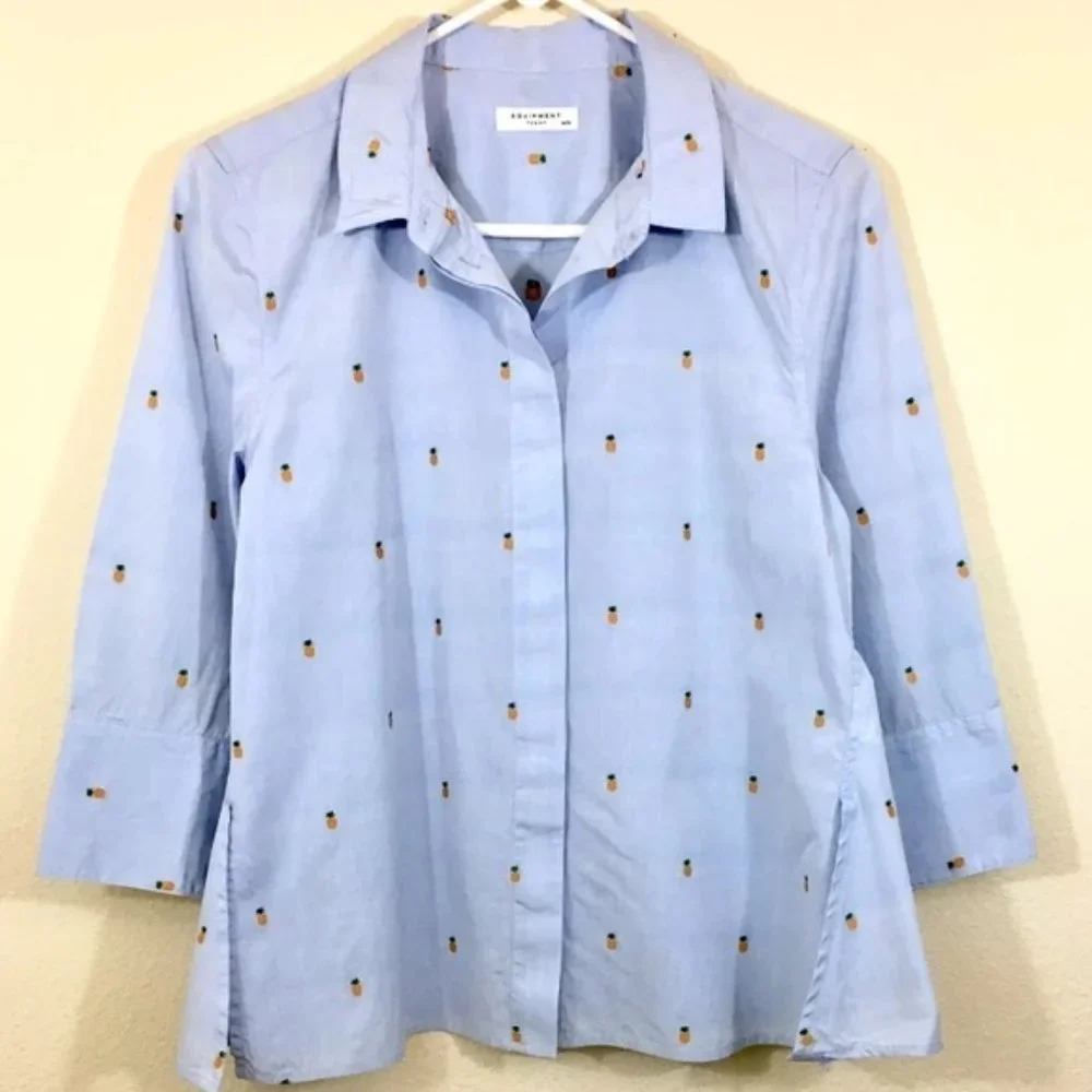 EQUIPMENT ESME LIGHT BLUE PINEAPPLE TOP NWT - Picture 3 of 4